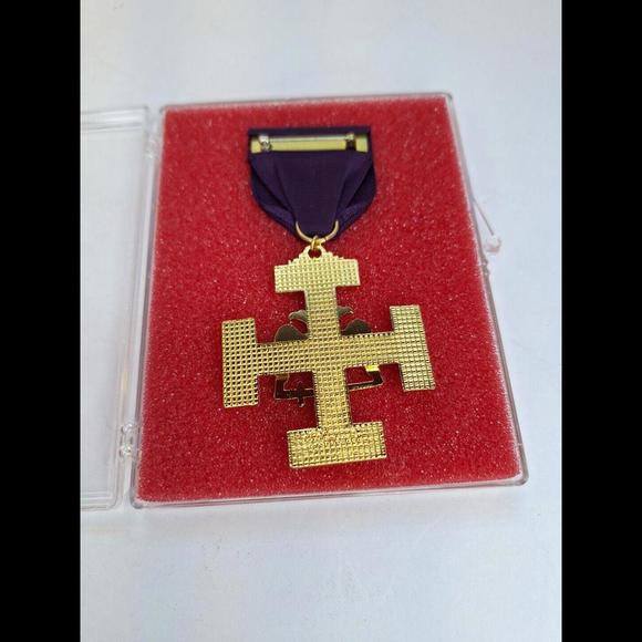 32nd Degree Jewel - Wings Down (Purple Ribbon) - (RSR-3-P) - Picture 3 of 4